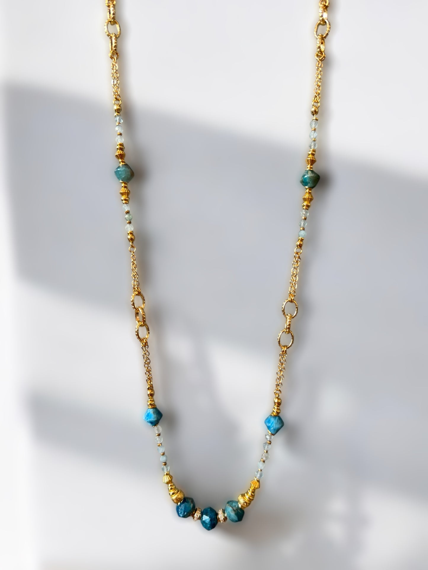 Sautoir Philippine en Apatite et Aigue marine