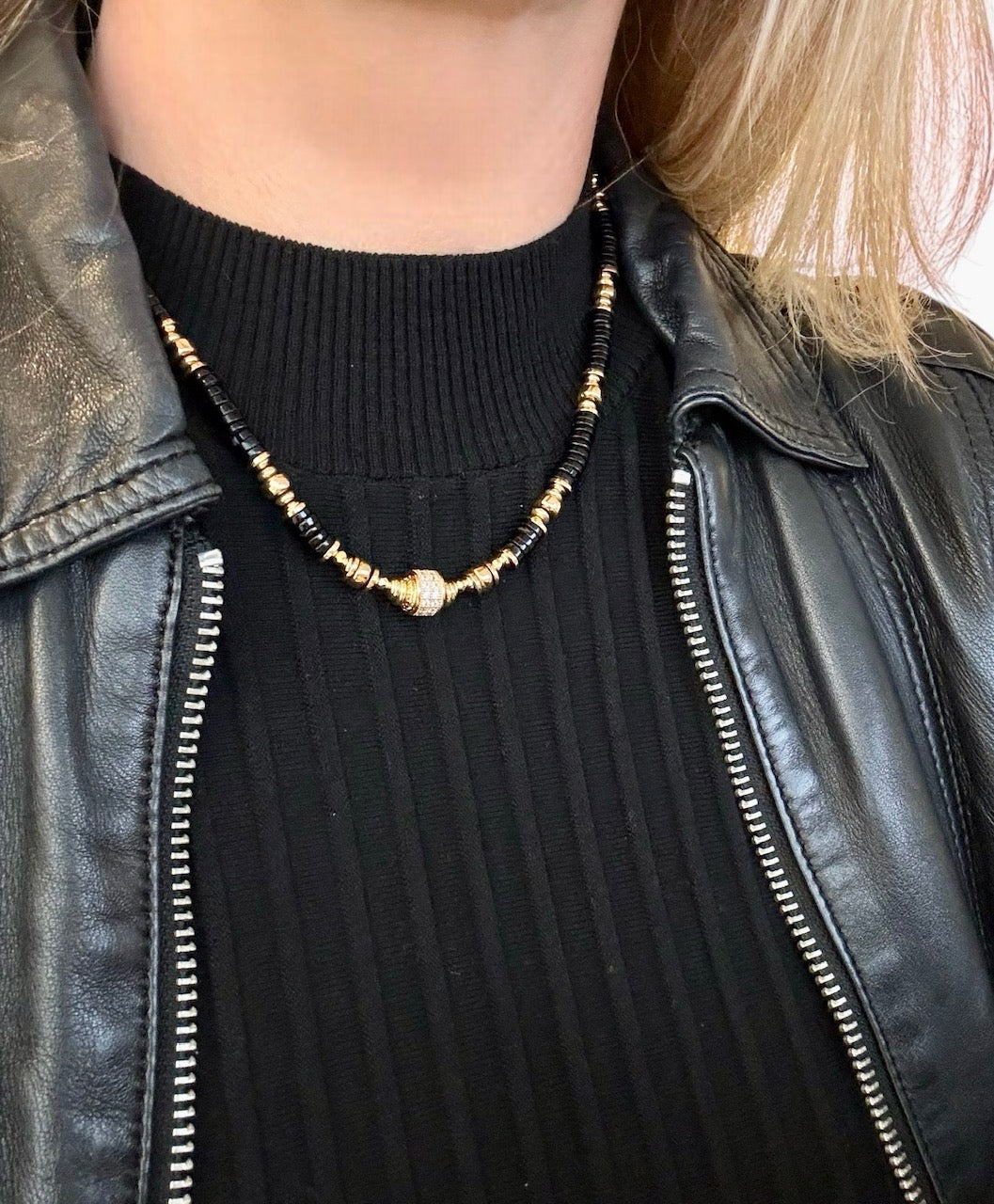 Collier Éclipse en onyx noir