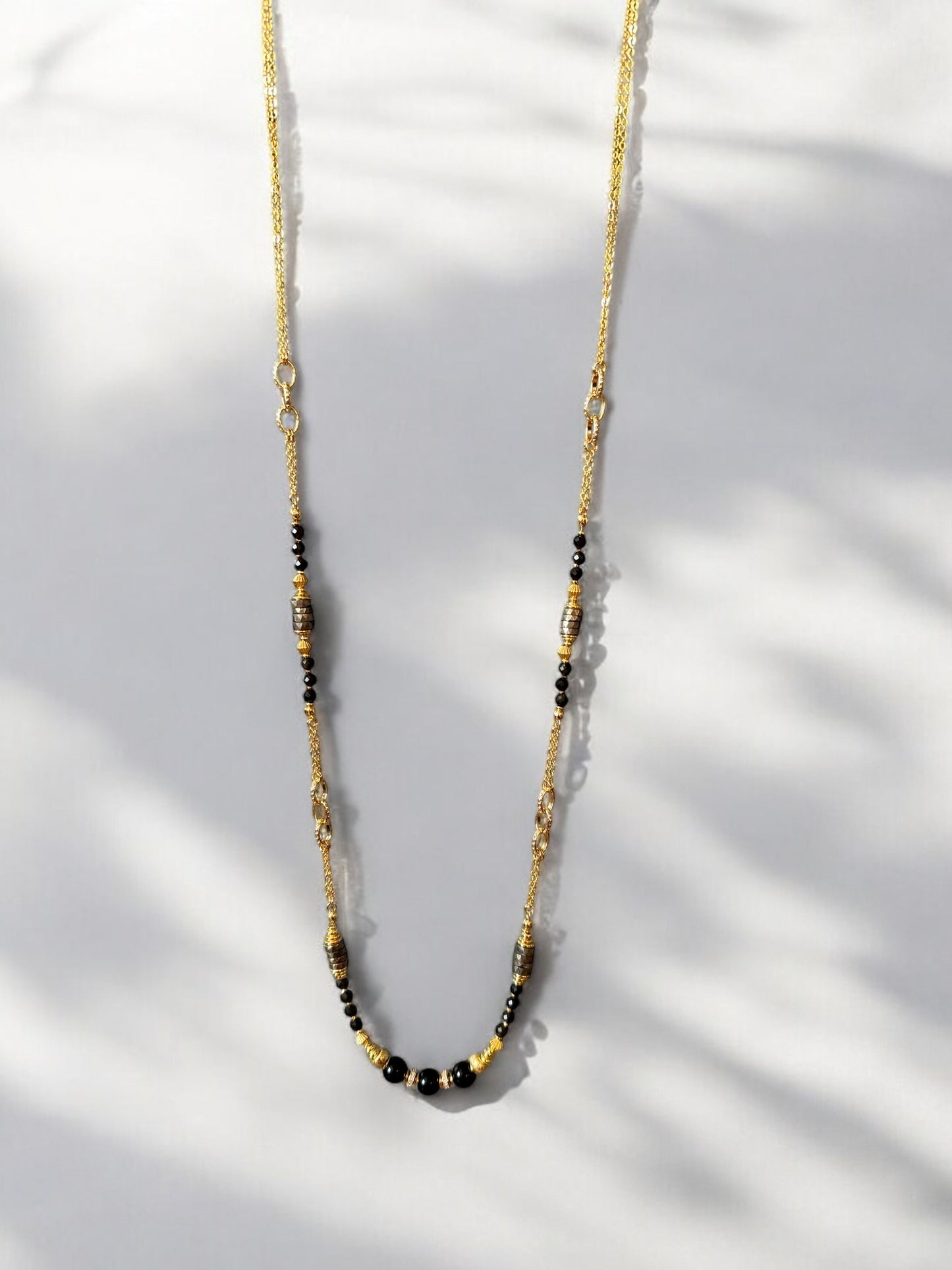 Sautoir Philippine en Obsidienne dorée et Pyrite