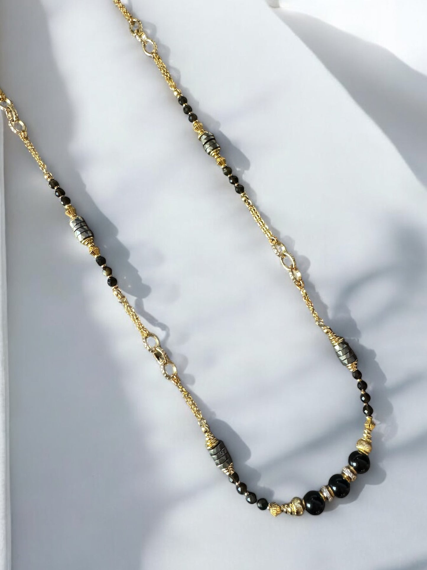 Sautoir Philippine en Obsidienne dorée et Pyrite