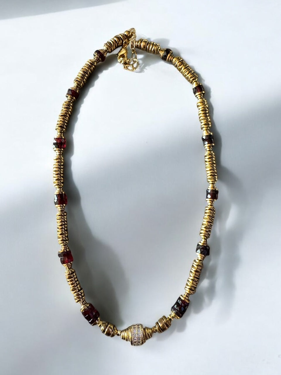 Collier Éclipse en Grenat et Hématites