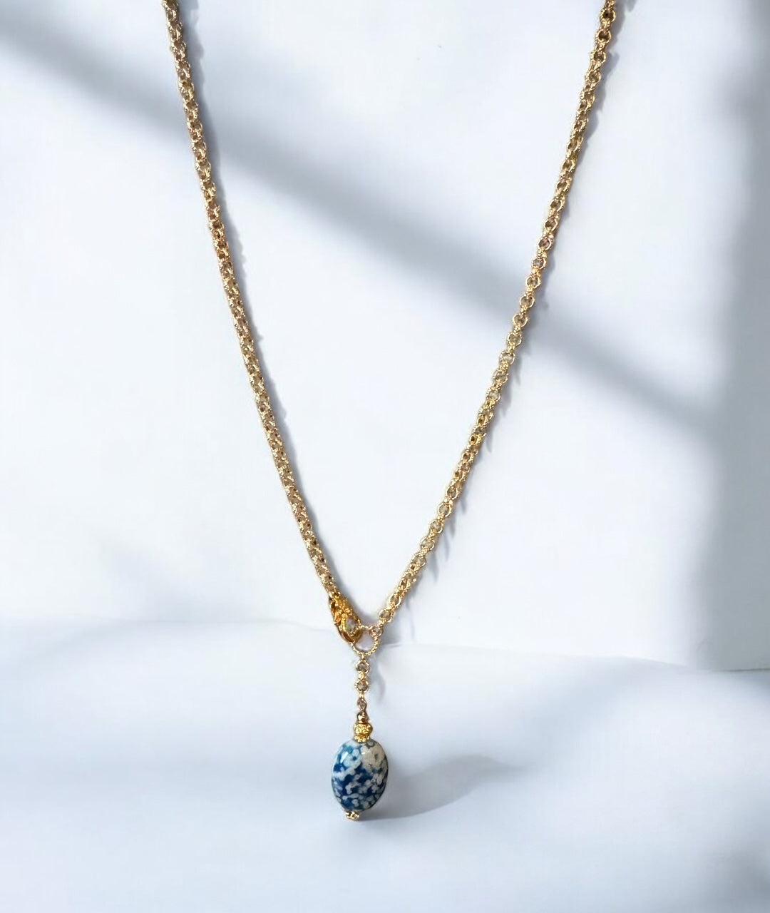 Collier Ipanema en agate fleur de cerisier bleu