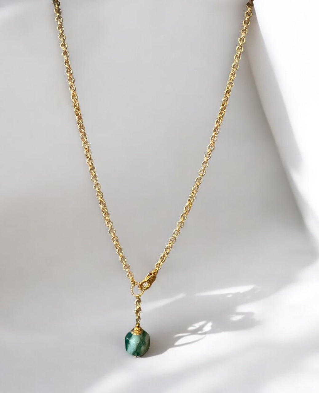 Collier Ipanema en Agate fleur de cerisier verte