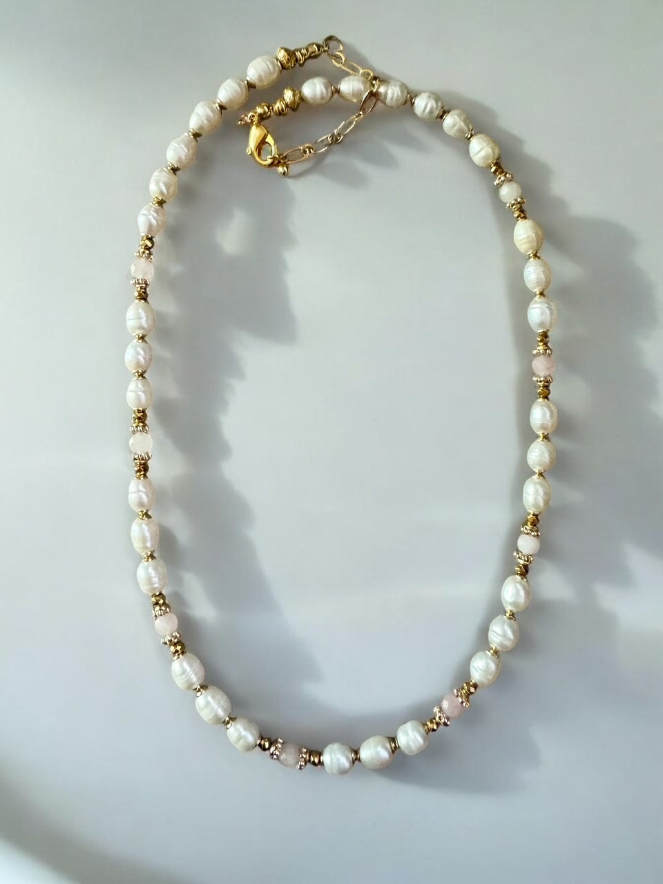 Collier Eugénie en Perles de culture et Quartz rose