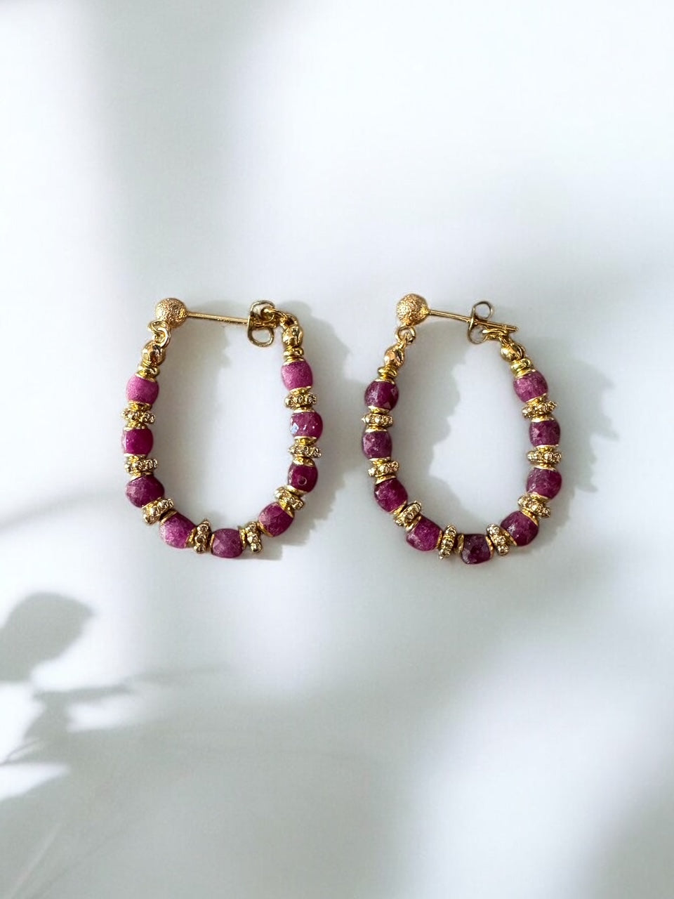 Boucles d'oreilles Diana créoles en Rubis