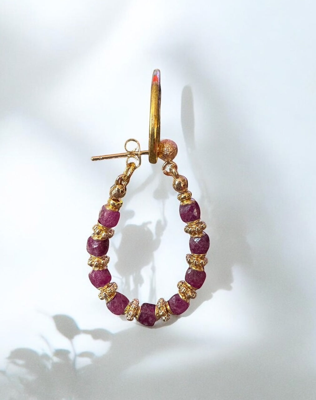 Boucles d'oreilles Diana créoles en Rubis