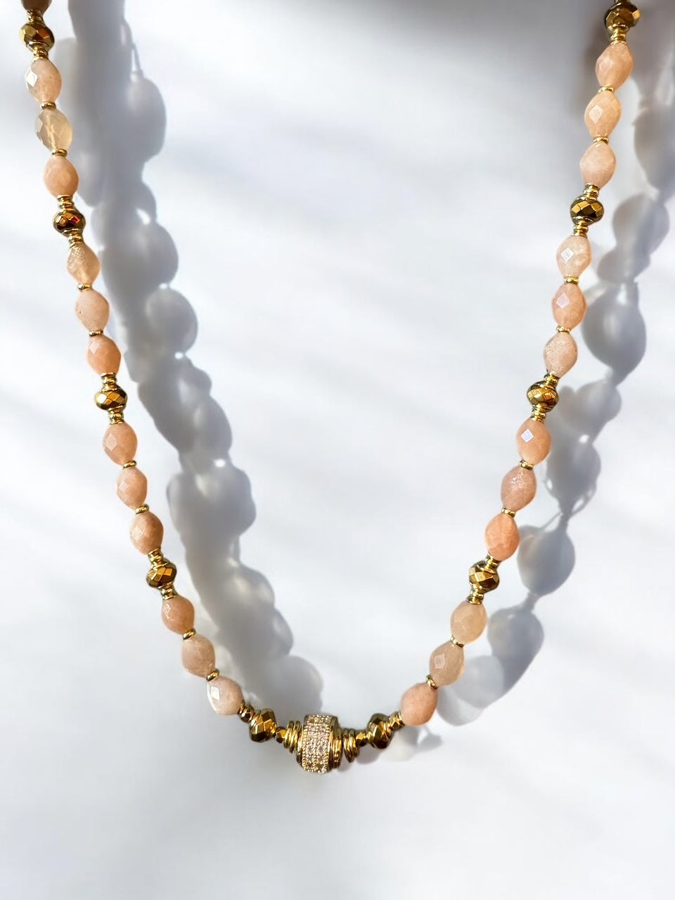 Collier Éclipse en Pierre de soleil