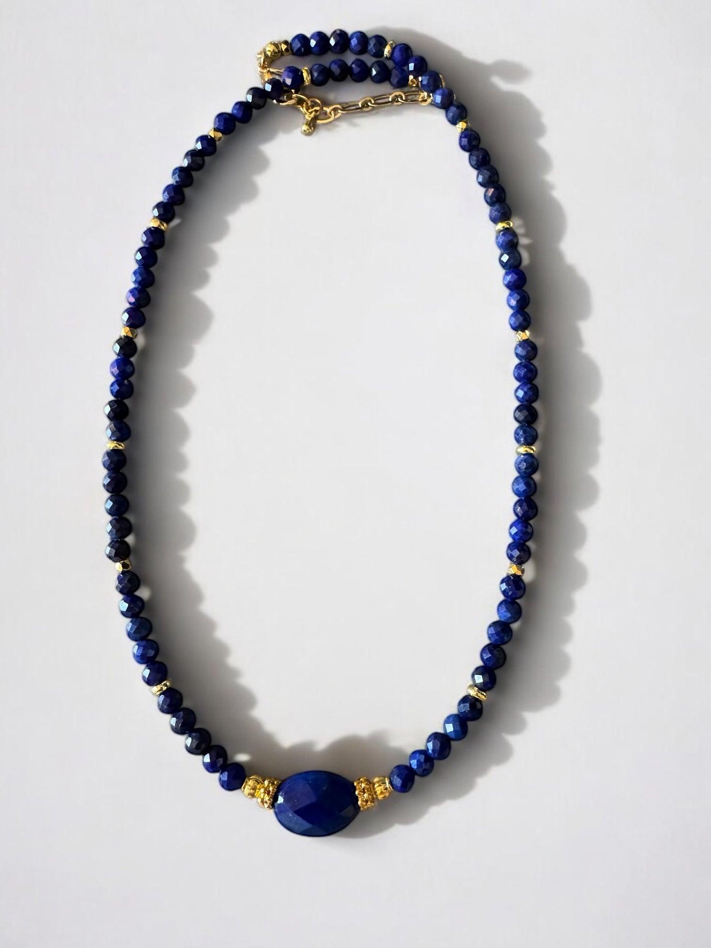 Collier Eden en Lapis lazuli ovale et pierres fines