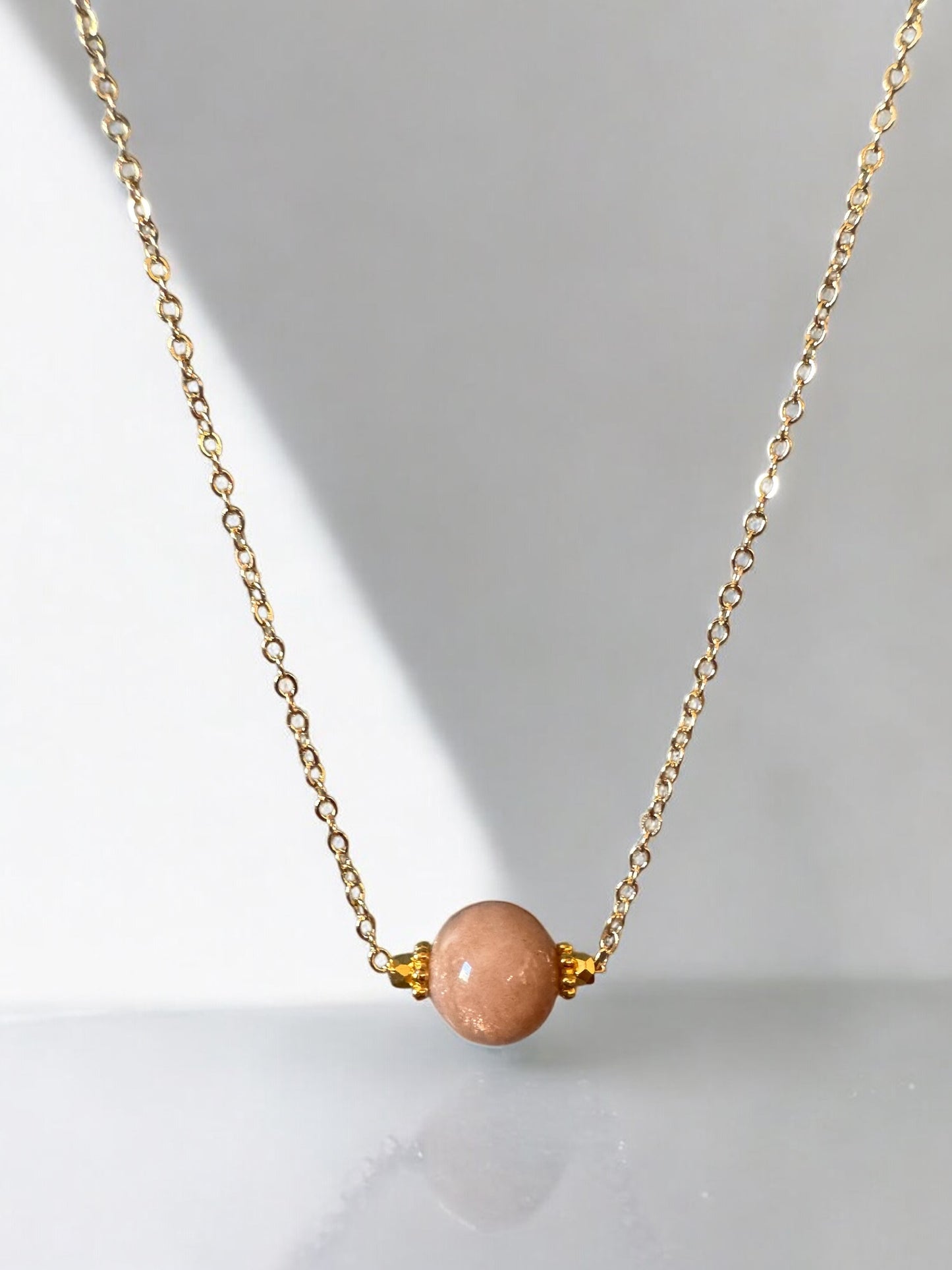 Collier Céleste en Pierre de soleil