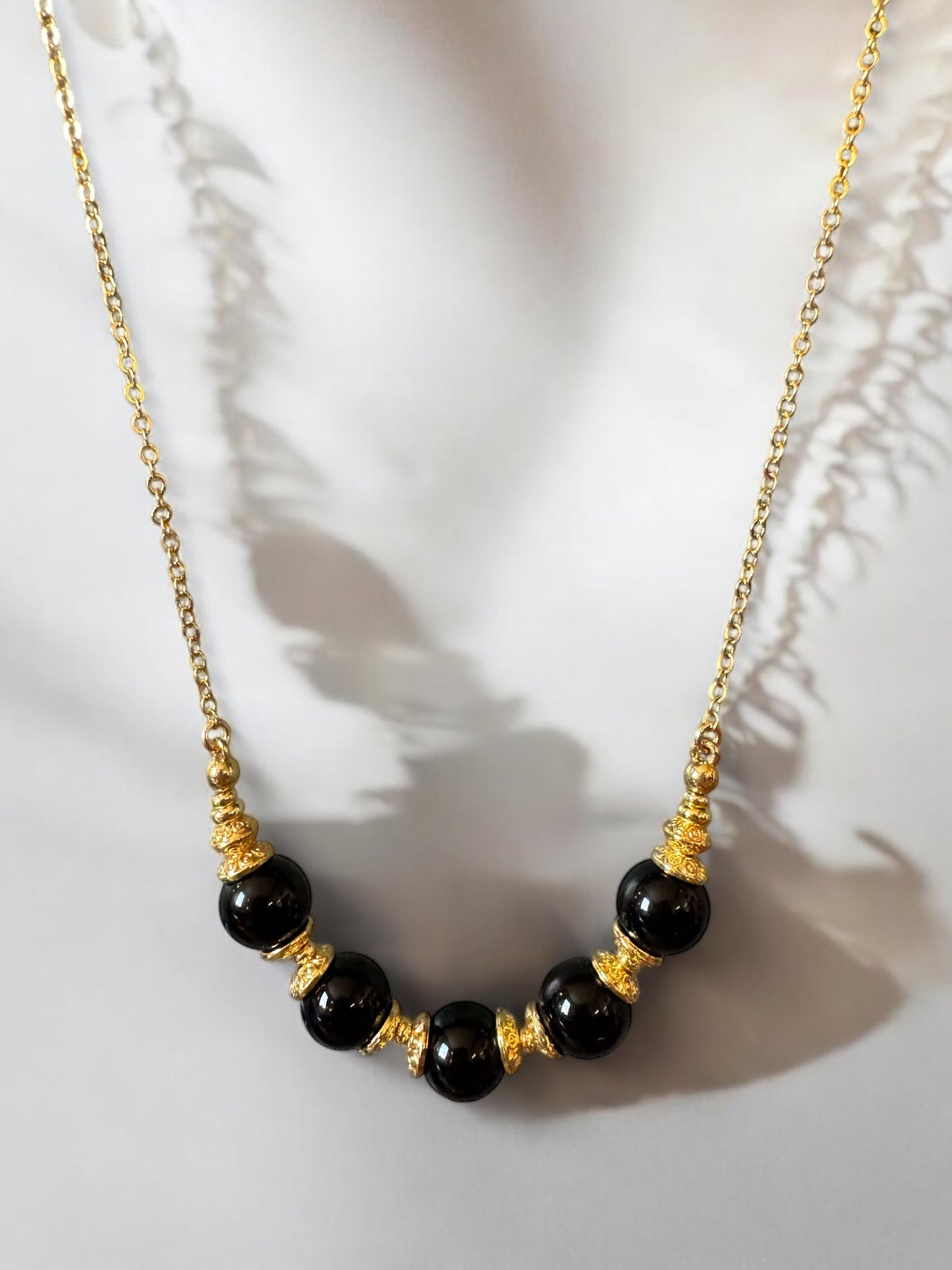 Collier Lioréa en Onyx noir sur chaine fine