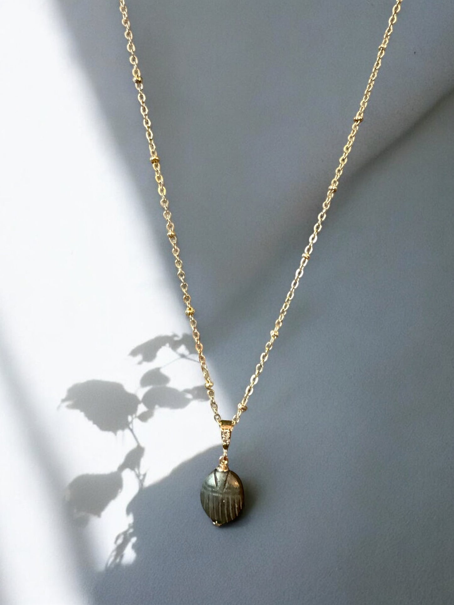 Pendentif Ramsès scarabée en Pyrite