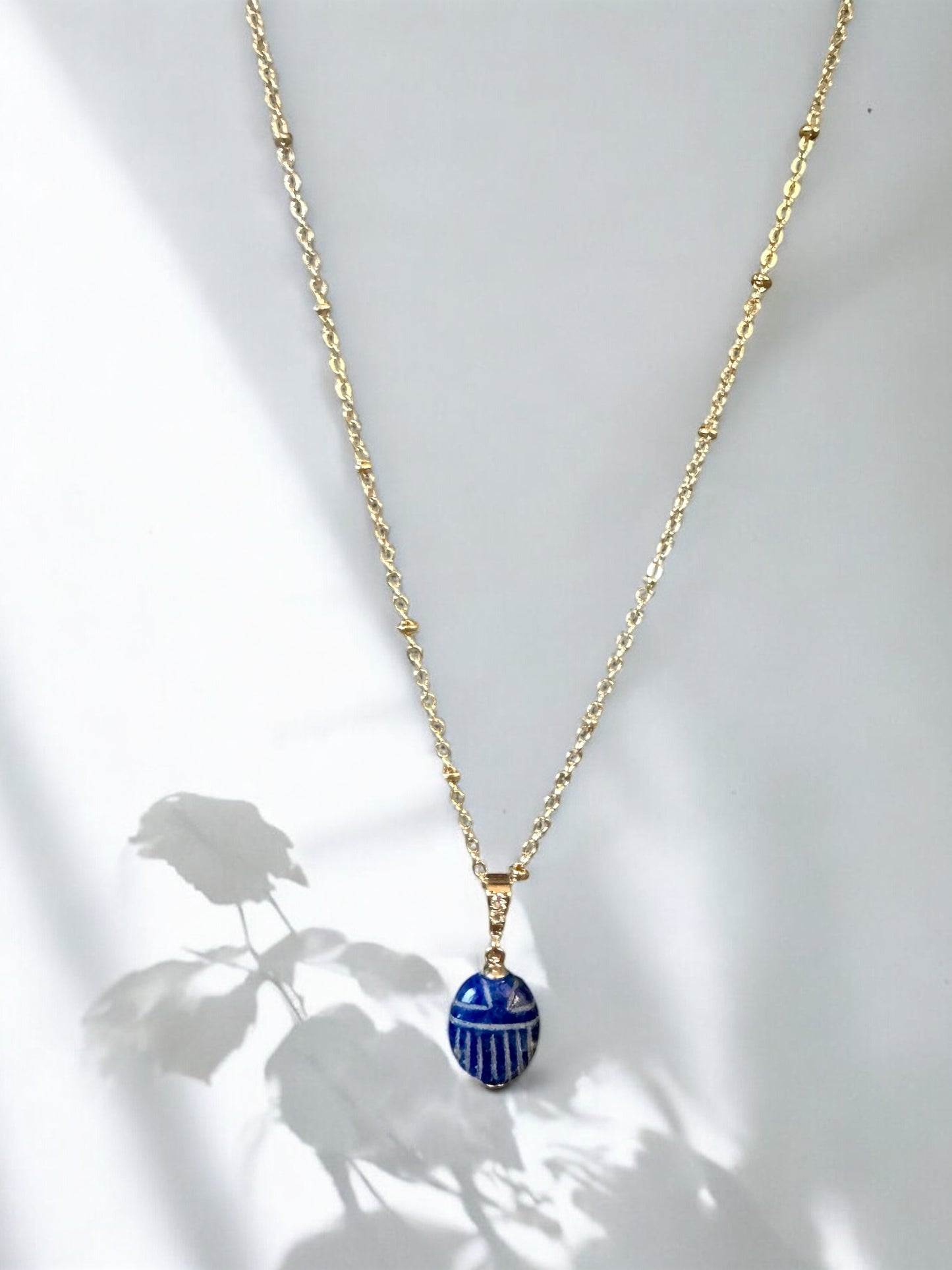 Pendentif Ramsès scarabée en Lapis lazuli