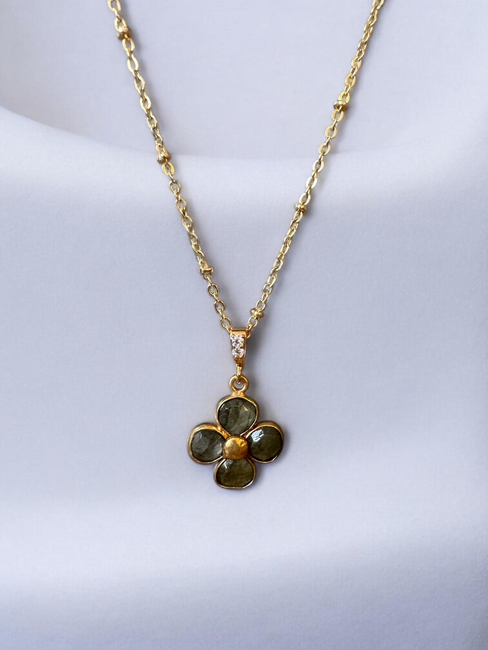 Pendentif fleur en Labradorite