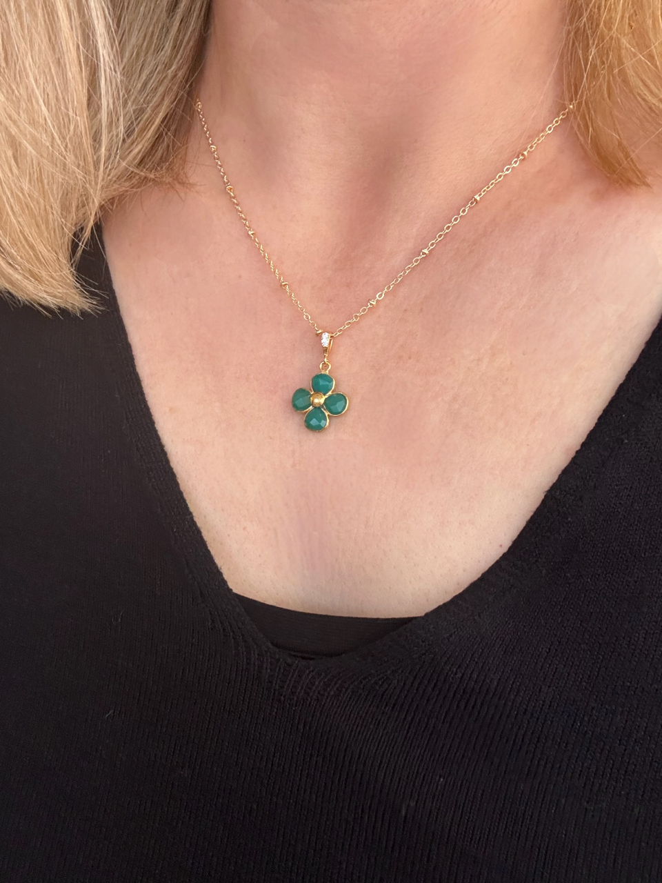 Pendentif fleur en Onyx vert