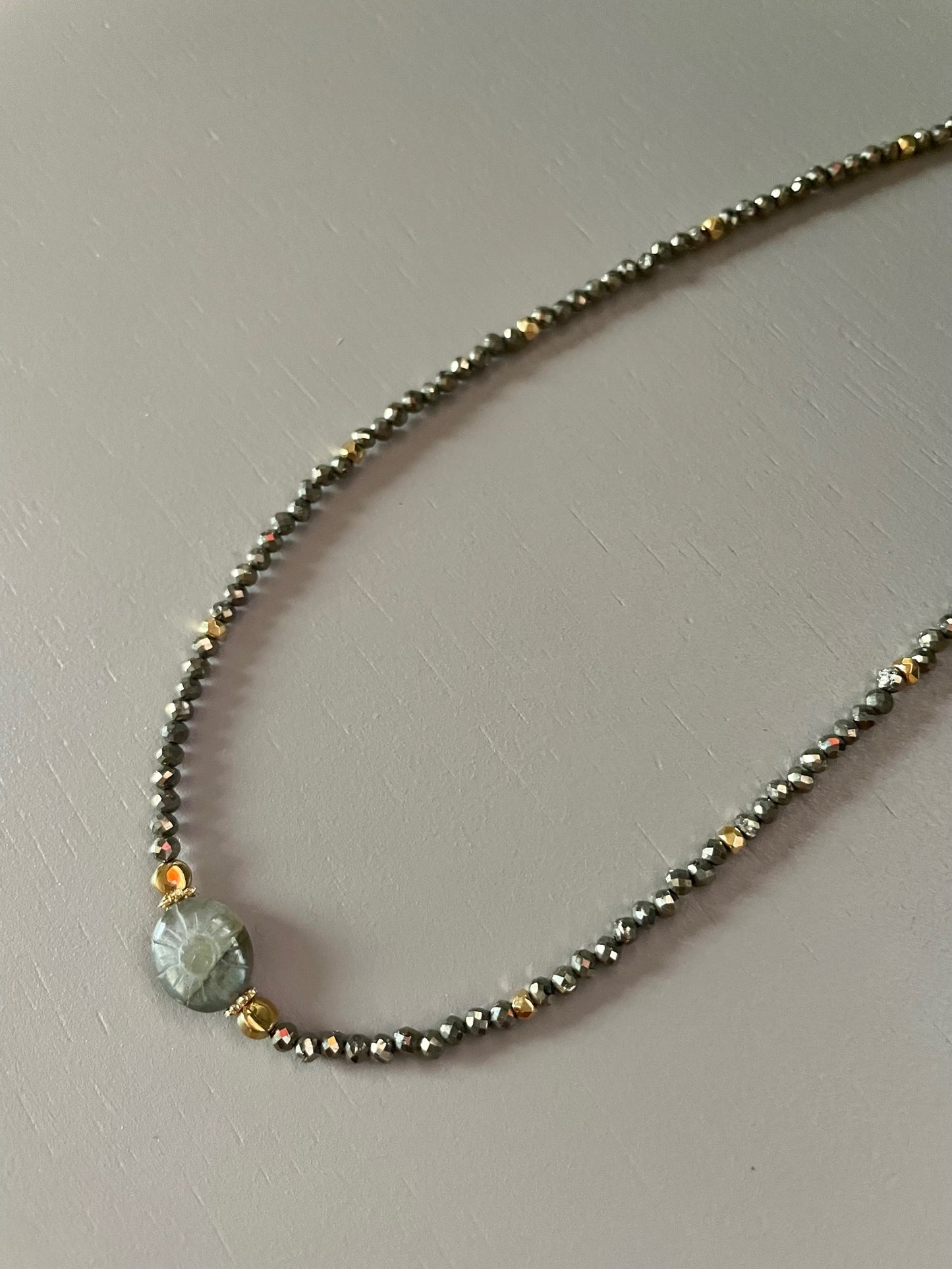 Collier Mahana en Labradorite