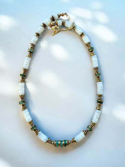 Collier Hossegor en Émeraude et Nacre blanche