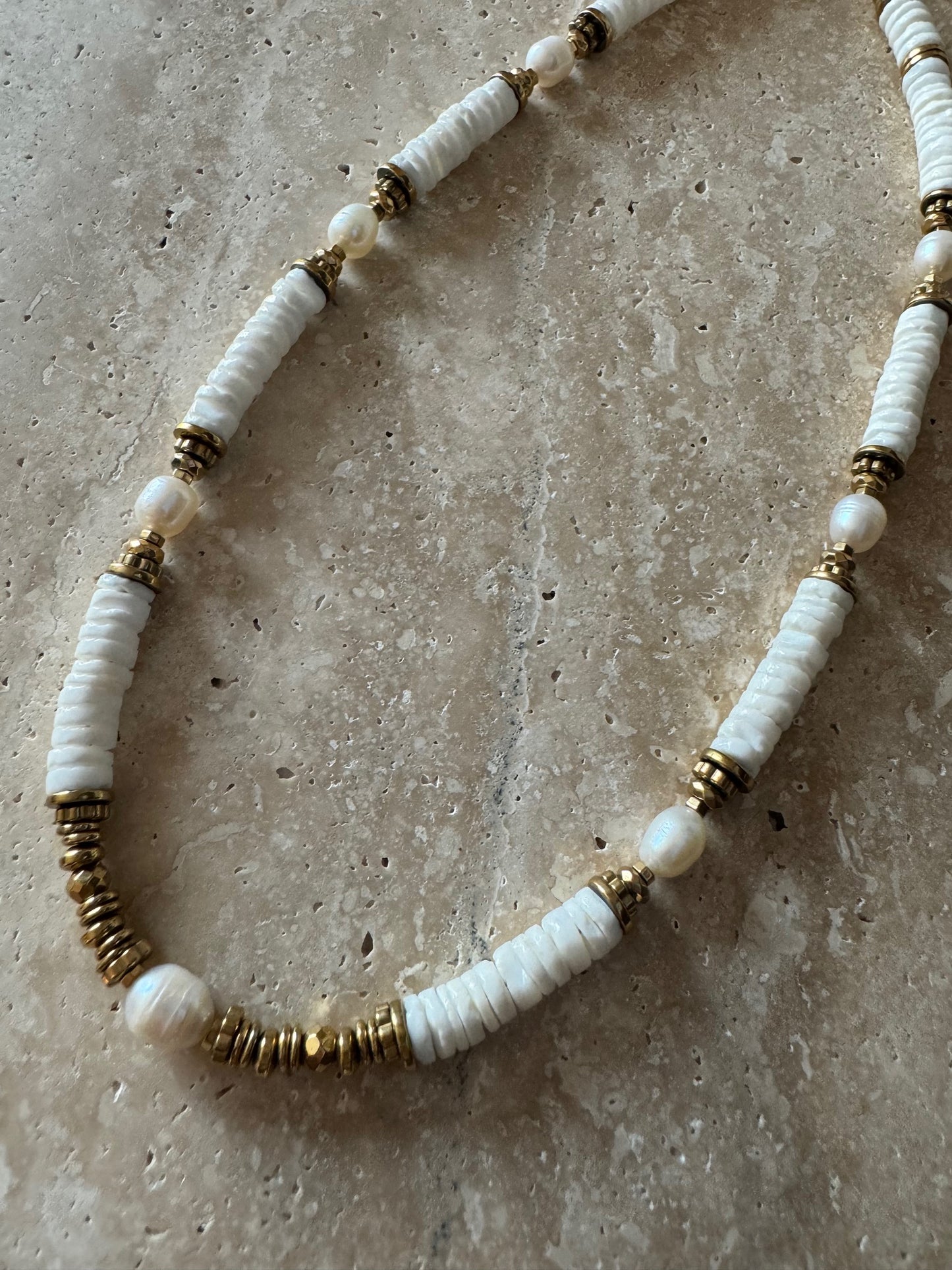 Collier Hawaï en Perles de culture et coquillages