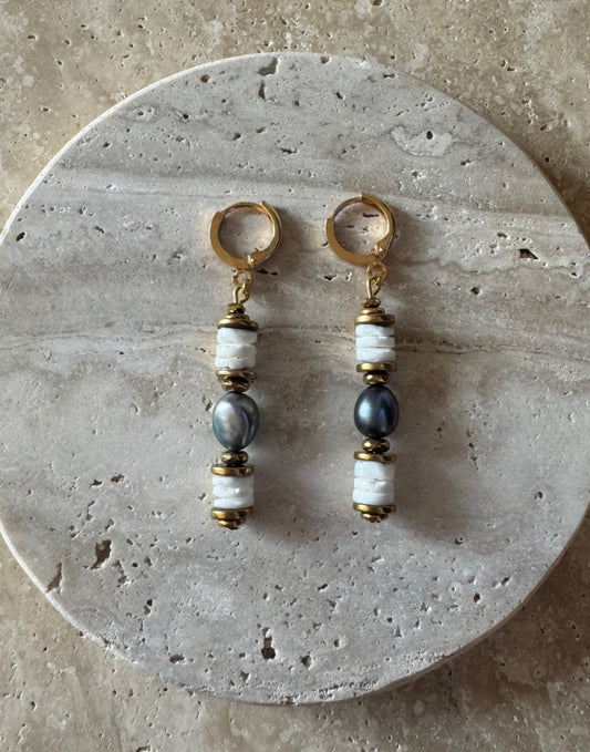 Boucles d'oreilles Karl en Perles de culture noires et coquillage