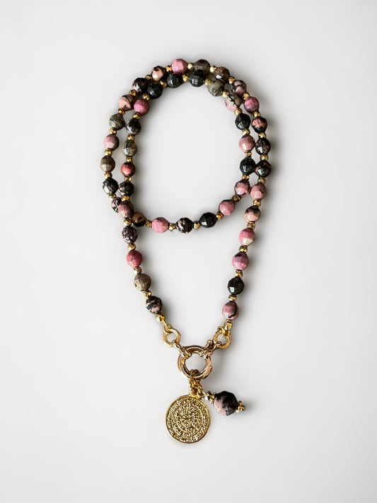 Collier Athena en black Rhodocrosite