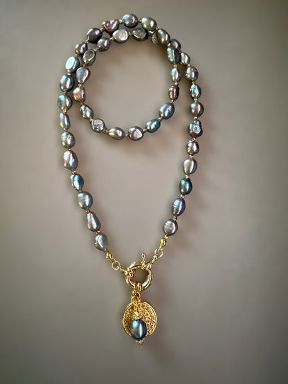 Collier Athena en Perles de cultures noires / grises