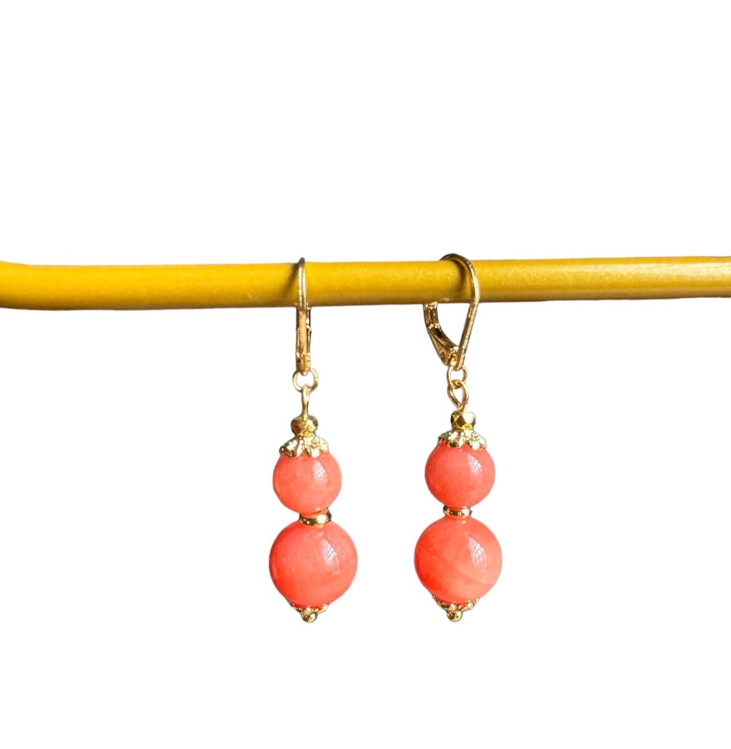 Boucles d'oreilles Luna longues en Calcite corail