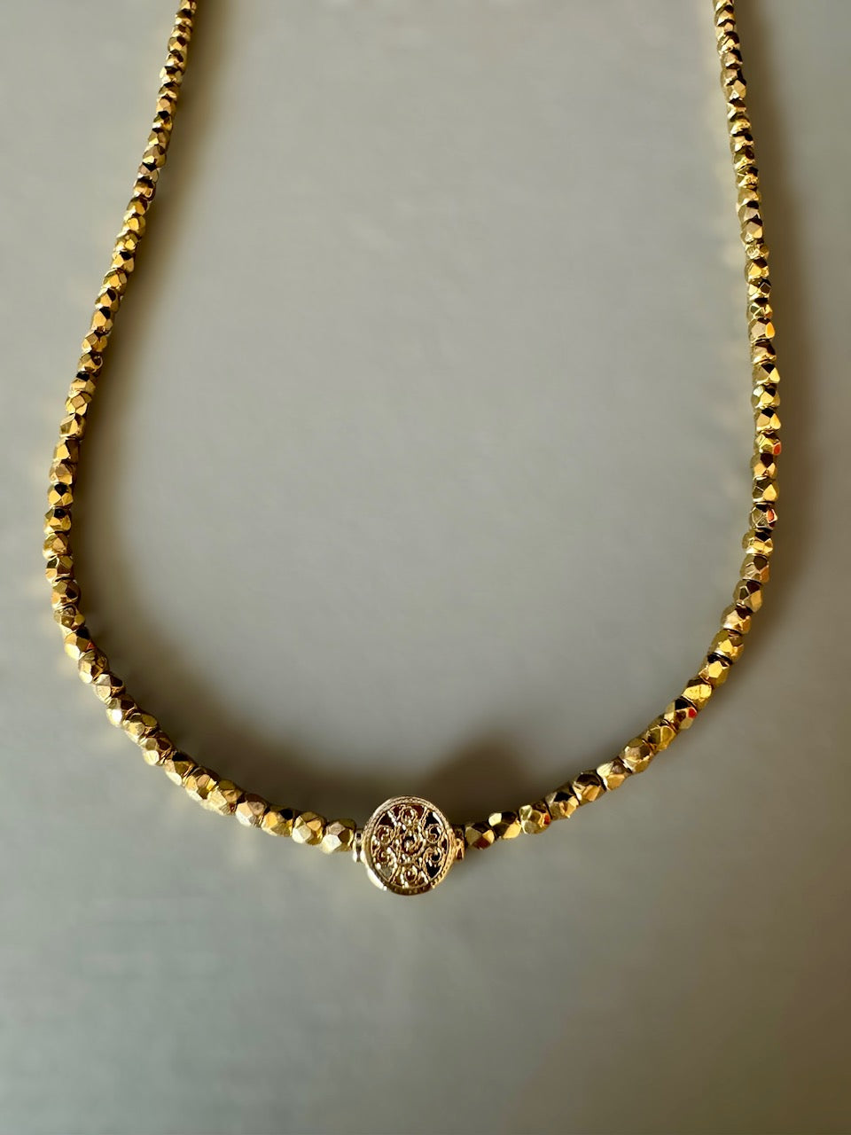 Collier Orphée palet filigrane