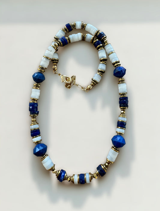 Collier Fidji en Lapis lazuli et Nacre blanche