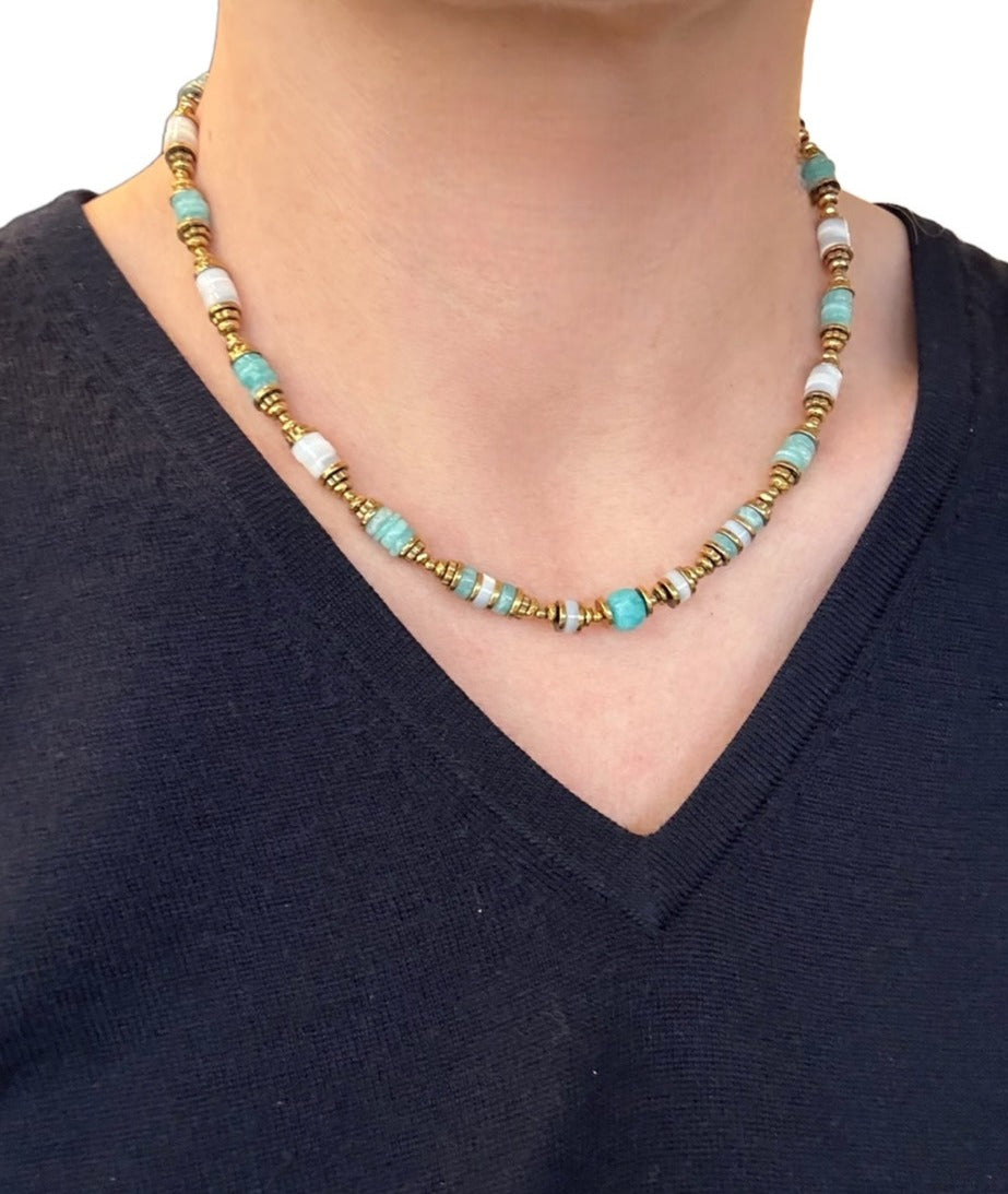 Collier Bahamas en Amazonite et Nacre blanche