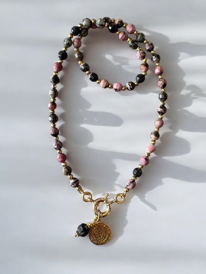 Collier Athena en black Rhodocrosite