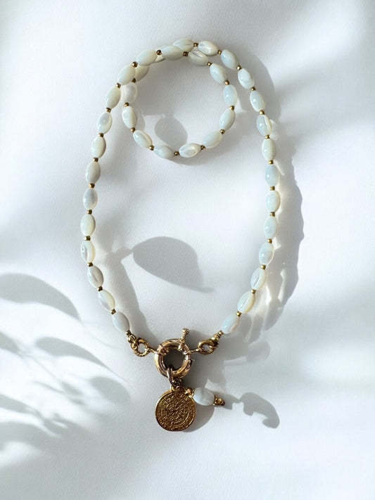 Collier Athena en Nacre blanche