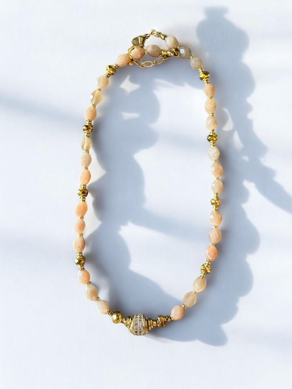 Collier Éclipse en Pierre de soleil