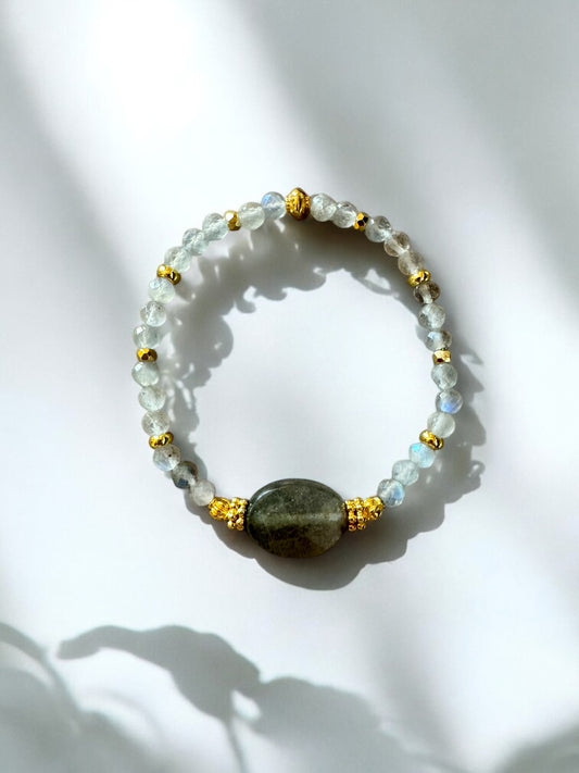 Bracelet Eden en Labradorite ovale et pierres fines