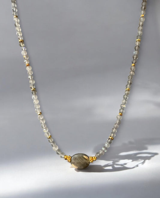Collier Eden en Labradorite ovale et pierres fines