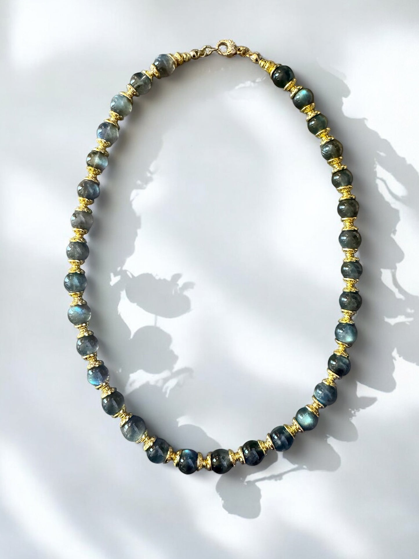 Choker Lioréa en Labradorite