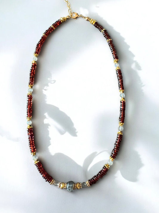 Collier Malibu en Grenat et Labradorite