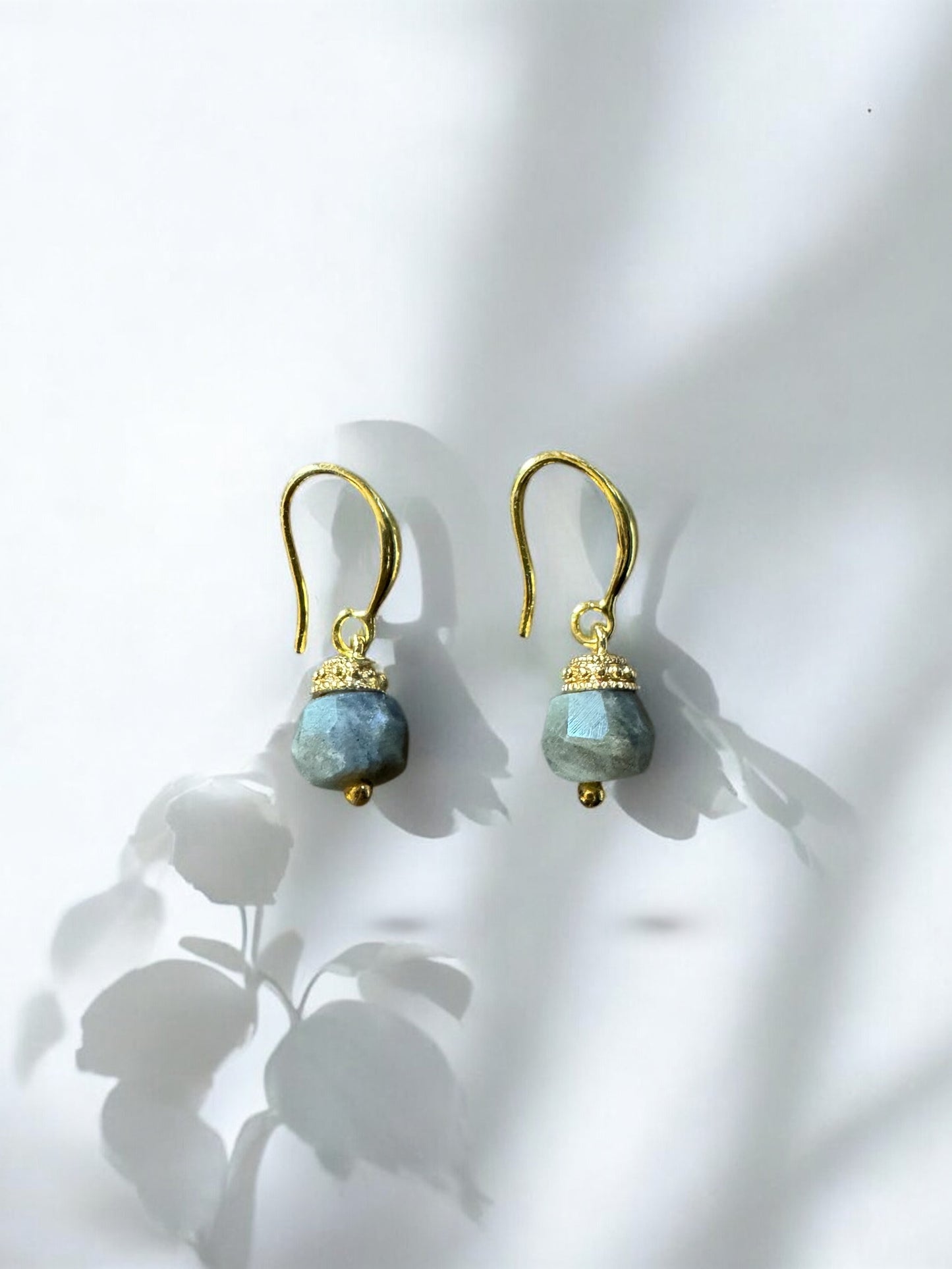 Boucles d'oreilles Olympe en Labradorite