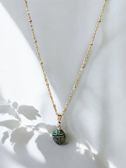 Pendentif Ramsès scarabée en Émeraude