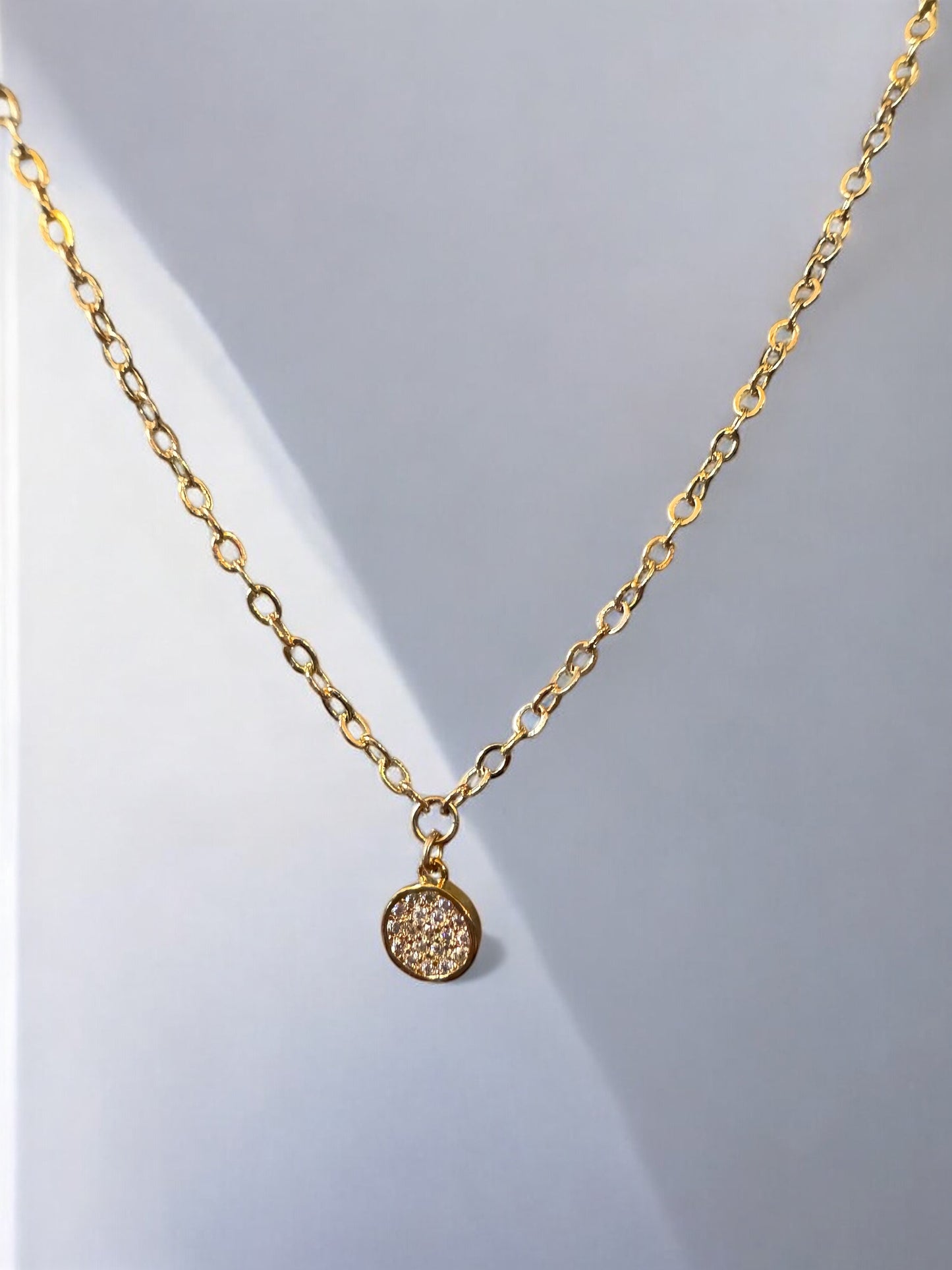 Collier ras de cou Orphée pastille incrustée de zirconium