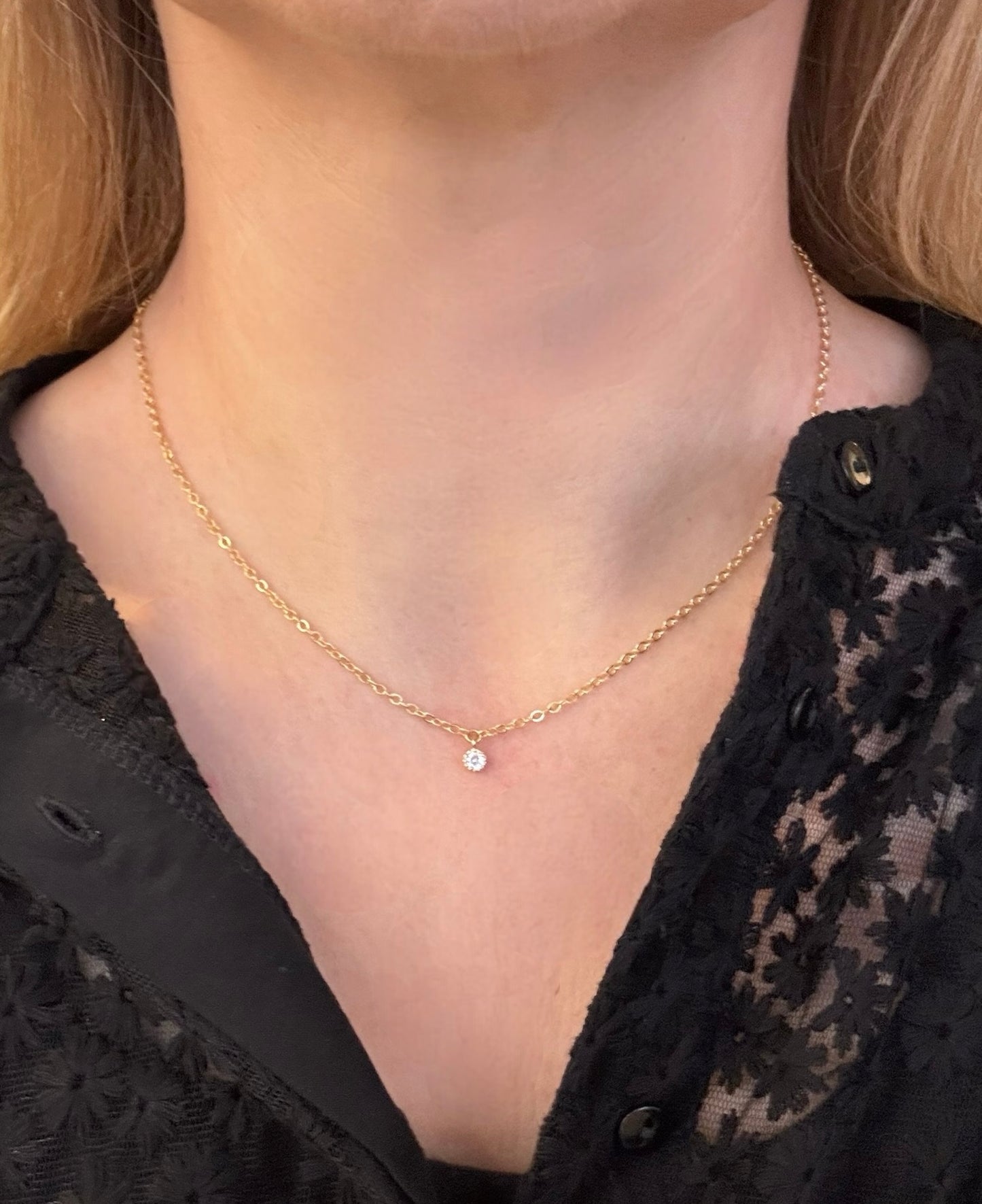 Collier ras de cou Orphée solitaire zirconium sur chaine fine