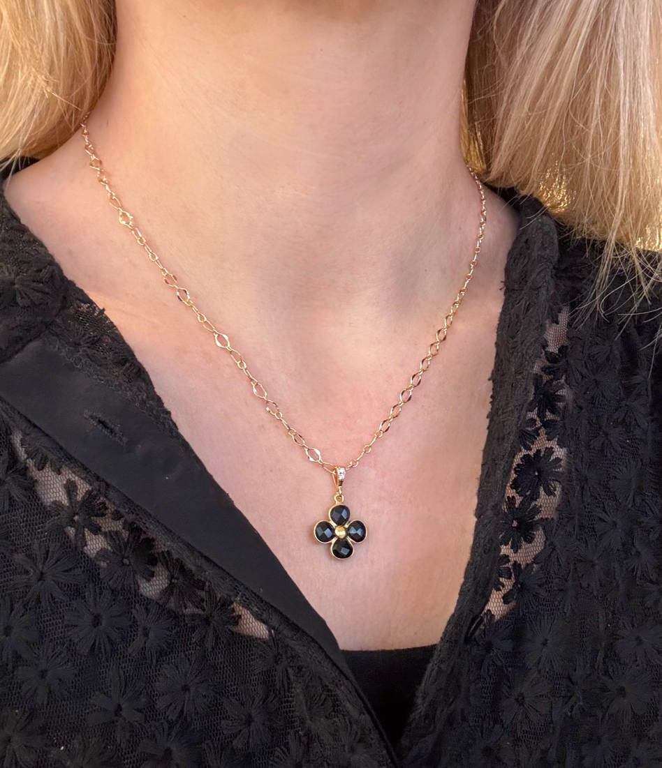Pendentif fleur en Onyx noir