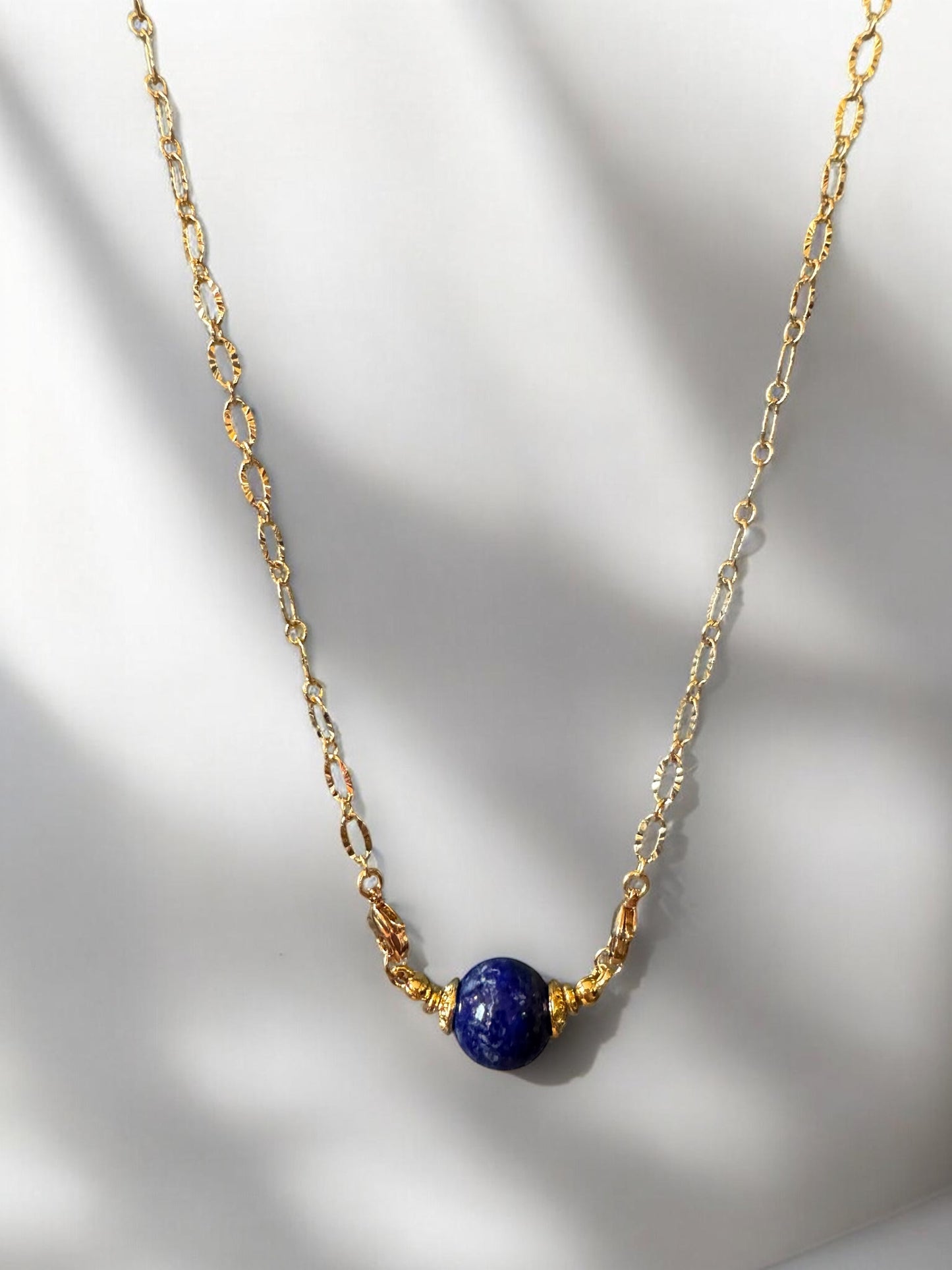 Pierre Métamorphose en Lapis lazuli