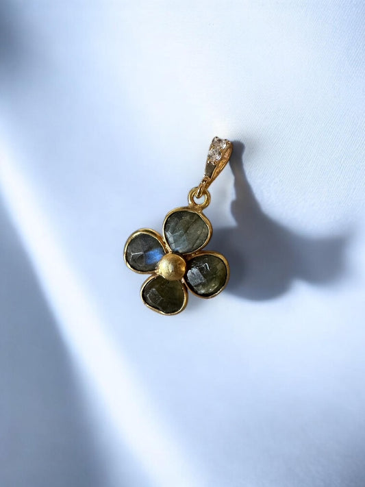 Pendentif fleur en Labradorite