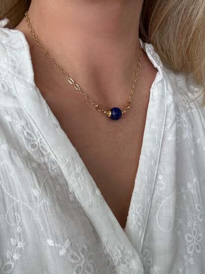 Pierre Métamorphose en Lapis lazuli